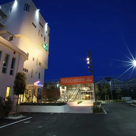 Hotel Ekk 4*