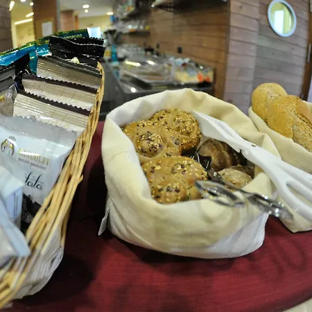 Ξενοδοχείο Ekk 4*