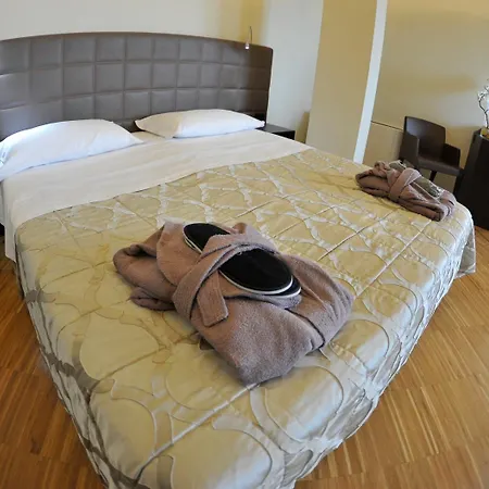 Ekk 4* Citta Sant'Angelo