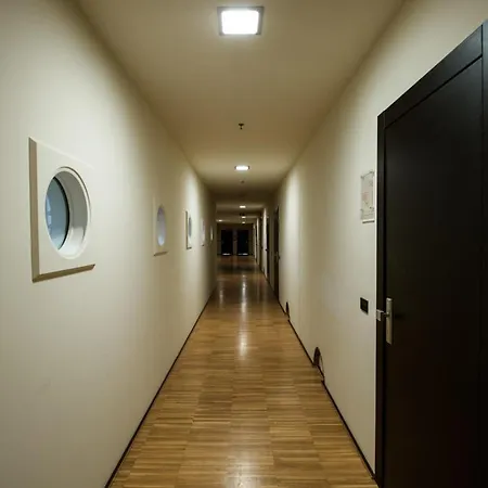 Hotel Ekk 4*